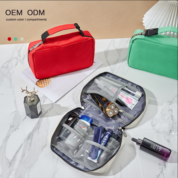 OEM ODM Portable Water-Resistant Travel Toiletry Bag with Buckle Handle