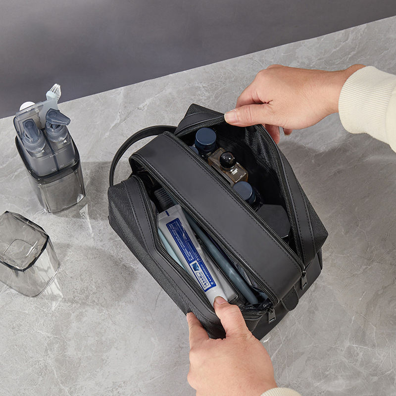 UP TO 50% OFF MAN LARGE CAPACITY TOILETRY BAG WITH DUAL ZIPPER COPARTMENTS